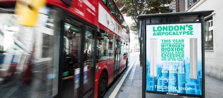 Luftrensende reklameplakater fra Body Shop gjort mulige med teknologi fra Copenyhagen Science City-virksomhed